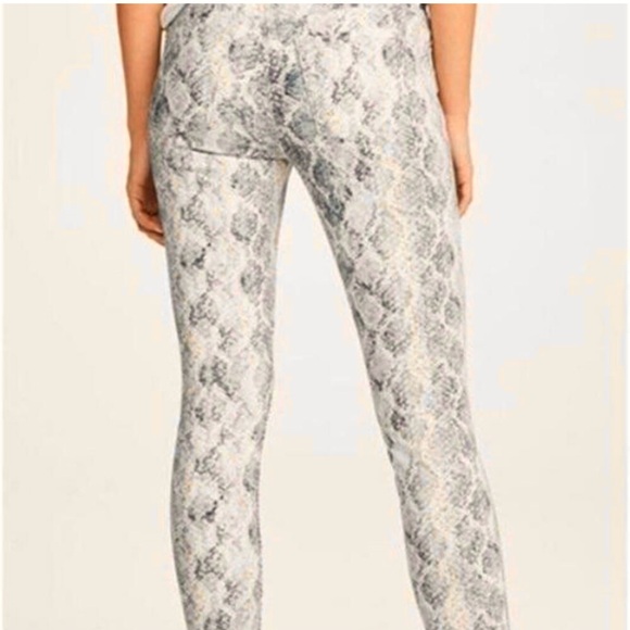 7 FOR ALL MANKIND snake/python print jeans - Picture 2 of 16